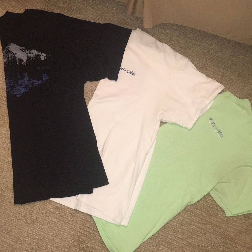 Bundle of 3 Columbia T-Shirts!